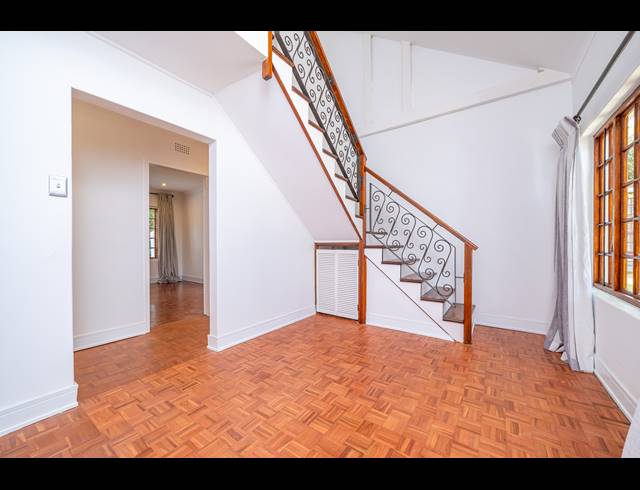 4 BEDROOM FREEHOLD FOR SALE IN ROBINDALE